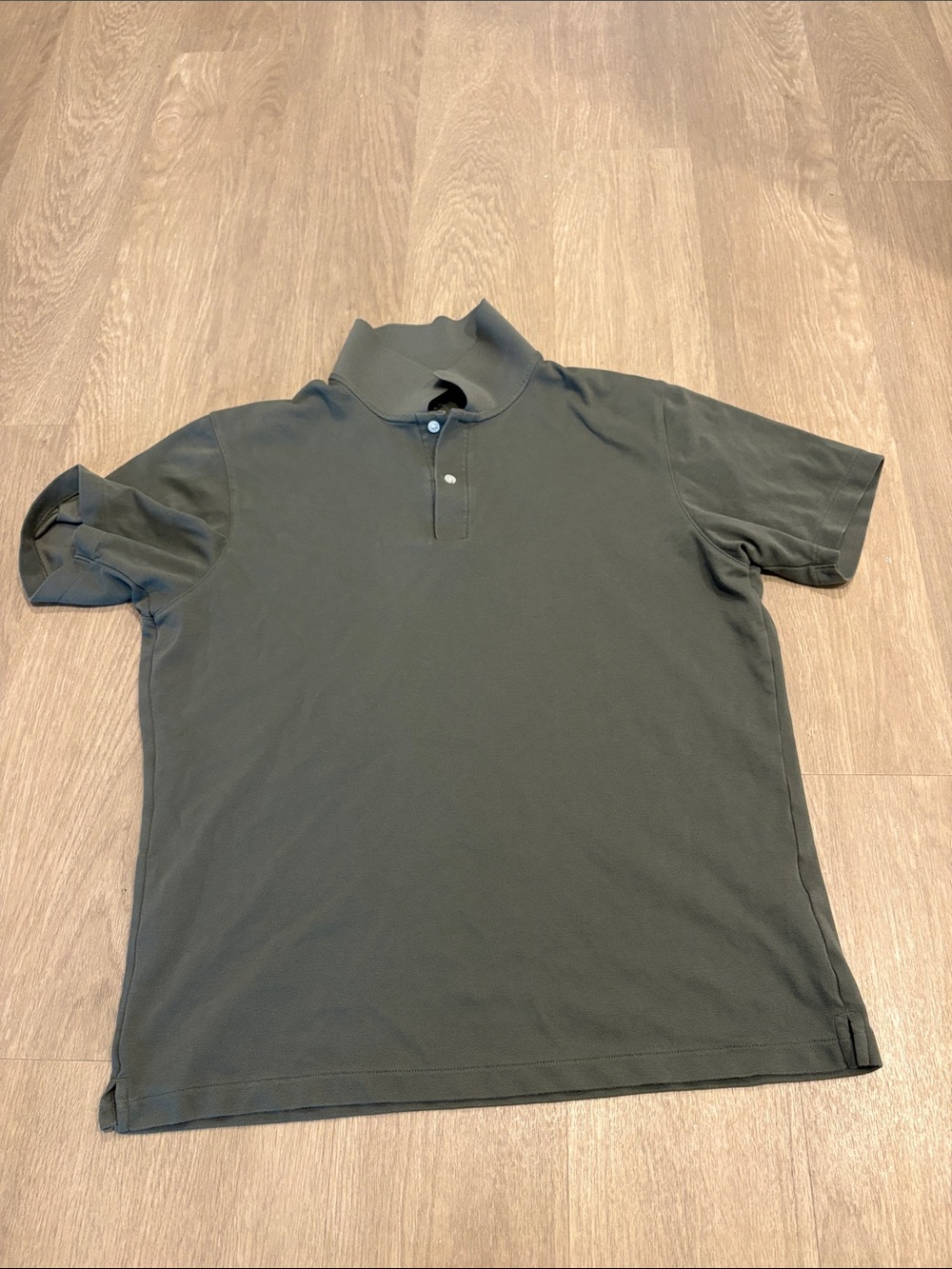 Uniqlo Men's Polo Shirt in Olive